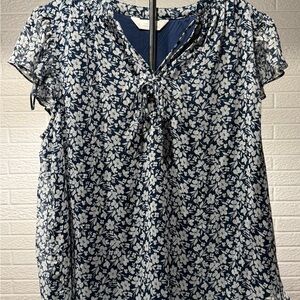 LC Lauren Conrad‎ Blue and White Tie Front Blouse